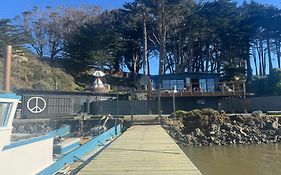 Carriage House Waterfront On Tomales Bay With Dock
